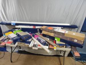 lot 141 image: Large Lot of Customer Return Blinds - Take What You Want