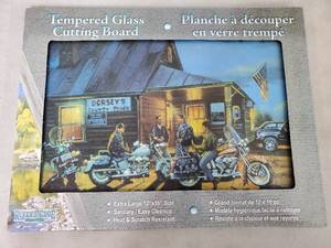 lot 155 image: New Glass Cutting Board