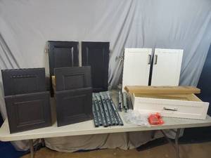 lot 172 image: Assorted New Cabinet Doors, Drawers, Slides