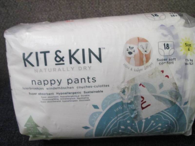 Pack of 18 Nappy Pants, Neck Pillow...