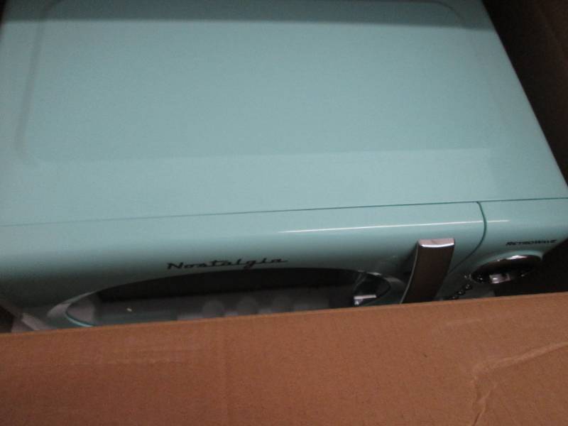 Nostalgia Retro Series 0.7 cu ft700...