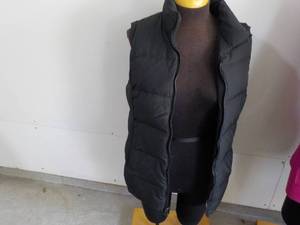Gap Vest size M...