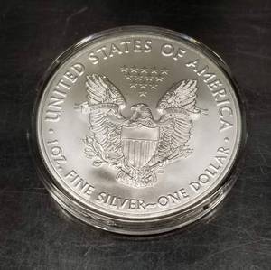 2017 AMERICAN SILVER EAGLE 1 TROY OZ .999 FINE SILVER IN AIRTITE