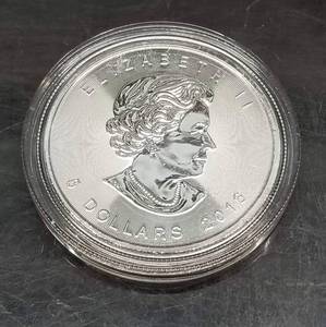 2016 CANADA $5 MAPLE LEAF 1 TROY OZ .9999 FINE SILVER IN AIRTITE