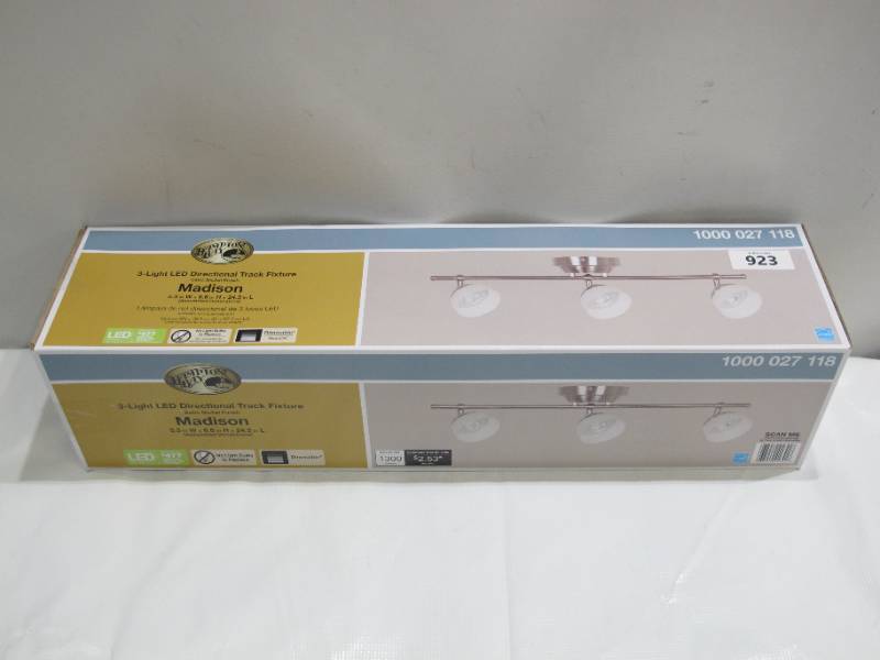 lot 923 image: Hampton Bay Madison 2 ft. 3-Light Satin Nickel LED Fixed Track with 400 LMHead 1000027118