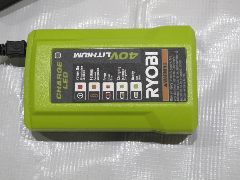 lot 924 image: Ryobi OP404 Lithium-ion 40 Volt Battery Charger