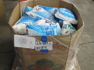 lot 413 image: Pallet of 1084 lbs Diamond Crystals Solar Naturals Salt Crystals for Water Softeners