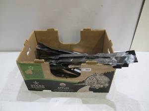 lot 464 image: Apple Box of Miscellaneous New Mower Blades