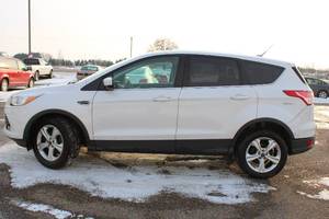 2015 Ford Escape SE - 4X4 - 2 OWNERS