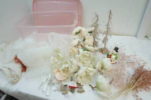 flower arrangement items