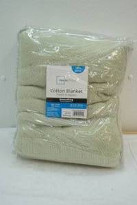 Queen size Mainstays cotton blanket