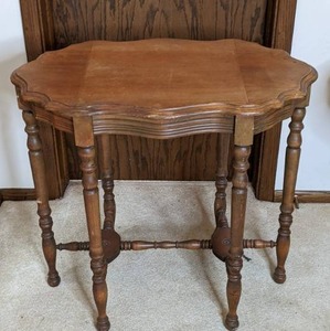 lot 11 image: Vintage Scalloped Edge Wood Table