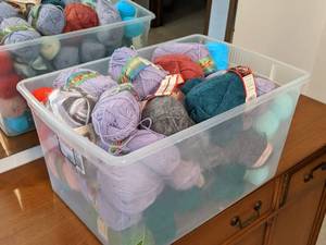 lot 61 image: All the Solid Color Yarn