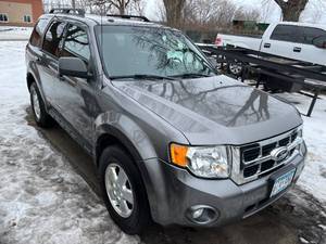 lot 4 image: 2010 Ford Escape XLT FWD