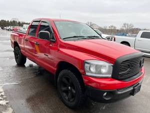 lot 11 image: 2006 Dodge Ram 1500 SLT 4x4