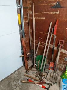 lot 58 image: Toro electric power shovel for snow...