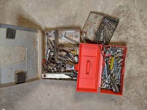 lot 70 image: Misc hand tools and drill bits...