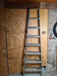 lot 75 image: 8ft wood ladder...