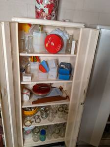 lot 253 image: Vintage metal cabinet 2 feet wide 5...