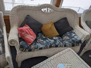 lot 8 image: Wicker furniture set includes 2 cha...