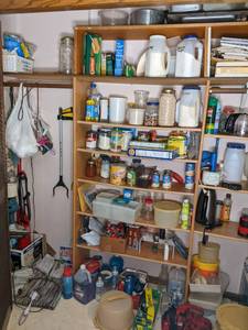 lot 128 image: Contents of pantry, includes 3 vacu...
