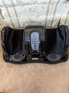 lot 4 image: Slabway foot massager with remote. ...