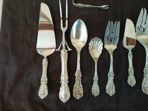 lot 2 image: Sterling Silver .925 Carving And Serving ware Set By Reed & Barton Francis the First Set
