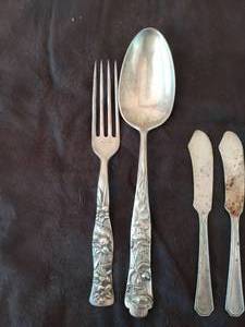 lot 7 image: Seven Piece Misc. Sterling Silverware Set