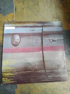 lot 142 image: Wings