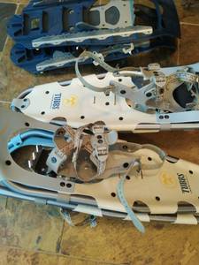 lot 235 image: Snow Shoes