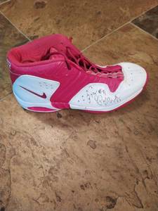 lot 417 image: Angie Potthoff Shoe