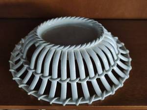lot 54 image: Wedgwood Bowl