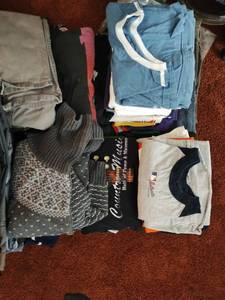 lot 65 image: Collection of Womens Clothing