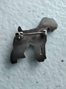 lot 261 image: Sterling Silver Dog Pin