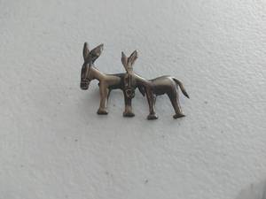 lot 264 image: Sterling Silver Donkey Pin