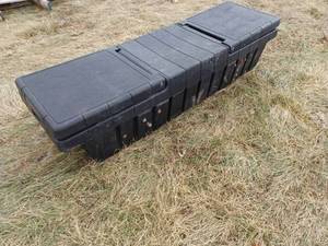Pickup Mounted Poly Plastic Tool Box