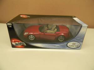 HOTWHEELS 118 SCALE - CADILLAC XLR - NEW IN BOX - AWESOME VERY COOL PIECE - SEE PICTURES