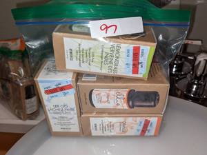 lot 97 image: Set of 4 Ellia Essential Oils .5 oz.