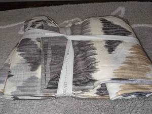 lot 48 image: Levtex Santa Fe Shower Curtain & Gray Rug