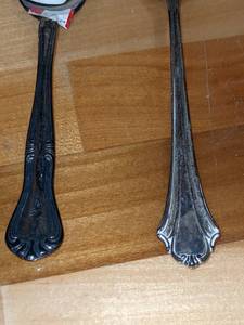 lot 30 image: 2 Pieces of Sterling Silver Flatware - Lunt & Gorham