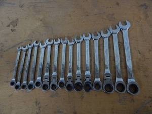 15-SAE Ratchet Wrenches Gesrwrench & Husky