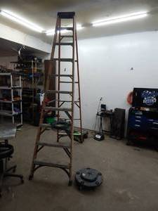 Husky 10 Fiber Glass Ladder, Garbage Can Dolly, Extension Cord