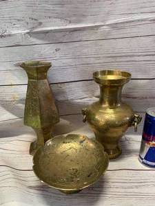 lot 7 image: Lot of Heavy Vintage Brass Items
