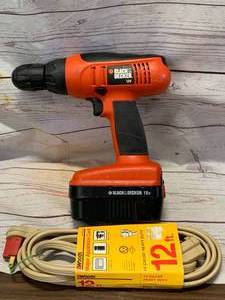 lot 8 image: Black & Decker 18 Volt Cordless Drill & 12 Foot Extension Cord