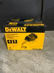 DEWALT 4 Gal. Poly WetDry Vac. See Pictures