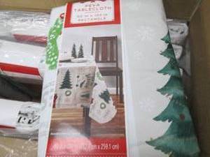 box of 15 holiday time peva tablecl...