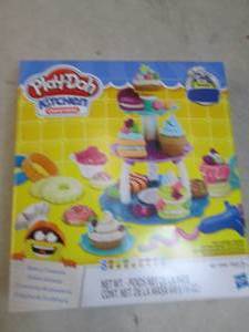 new play-doh kitchen creations...