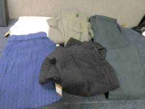 6 pr Ladies XL Wide Leg Pullon Crop...