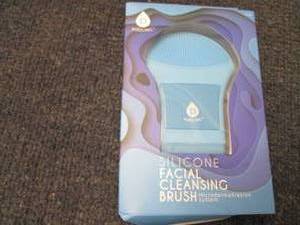 Pursonic Silicone Facial Cleansing ...