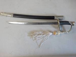 lot 8 image: United States Marine Sword and Case...